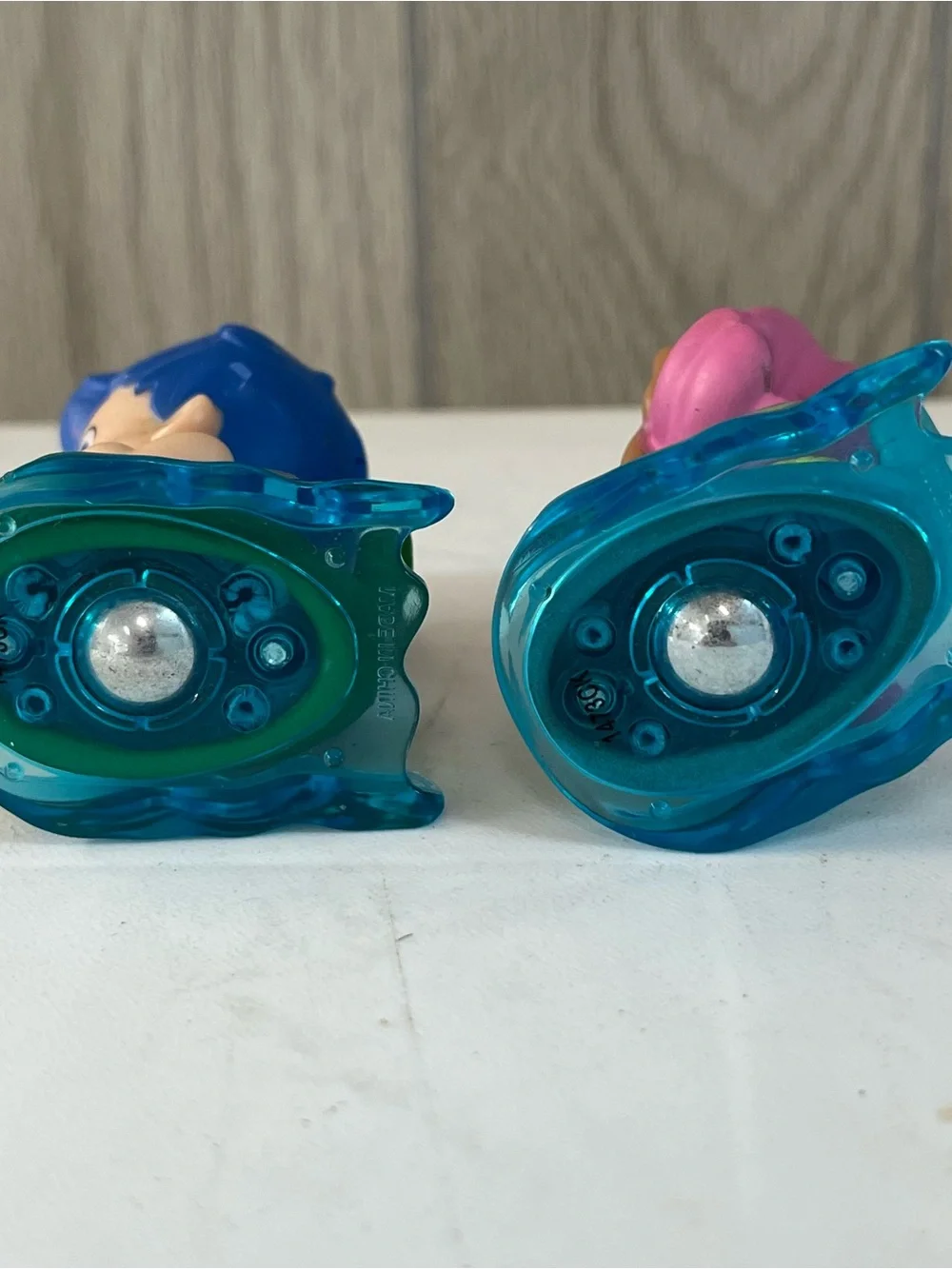 2 Nickelodeon Bubble Guppies Roll N' Go Sliders Lot Figures Rollers Molly & Gil
